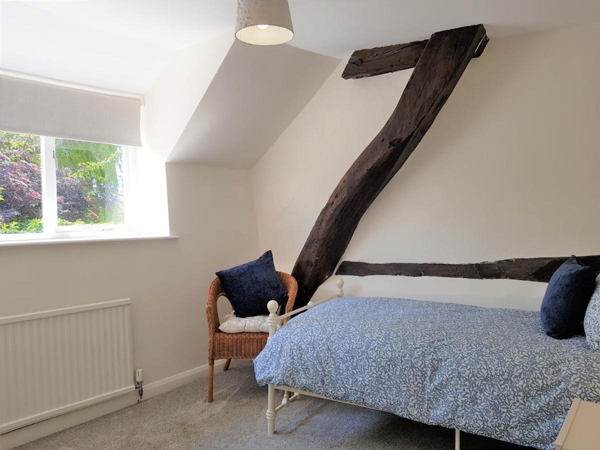 Cruck Cottage Pickering Extérieur photo