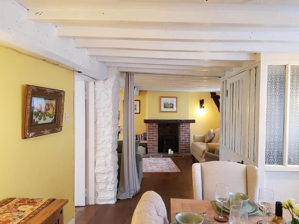Cruck Cottage Pickering Extérieur photo