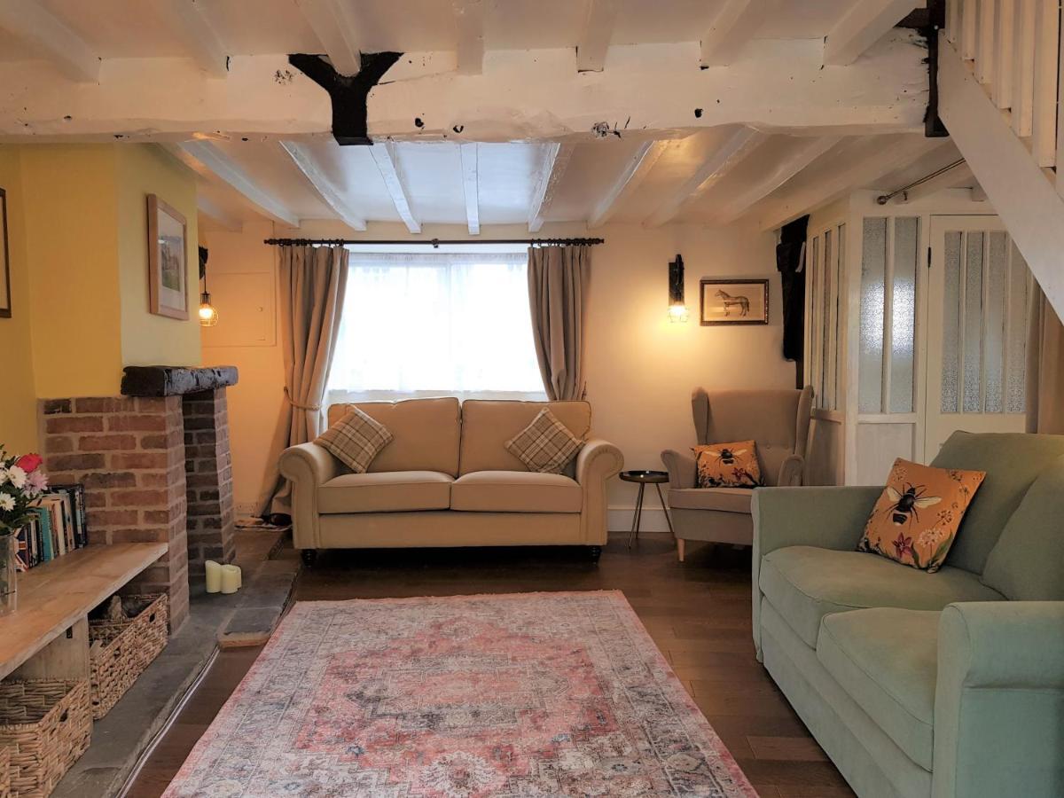 Cruck Cottage Pickering Extérieur photo