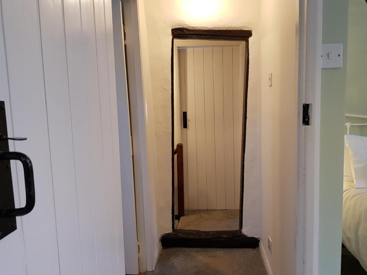 Cruck Cottage Pickering Extérieur photo